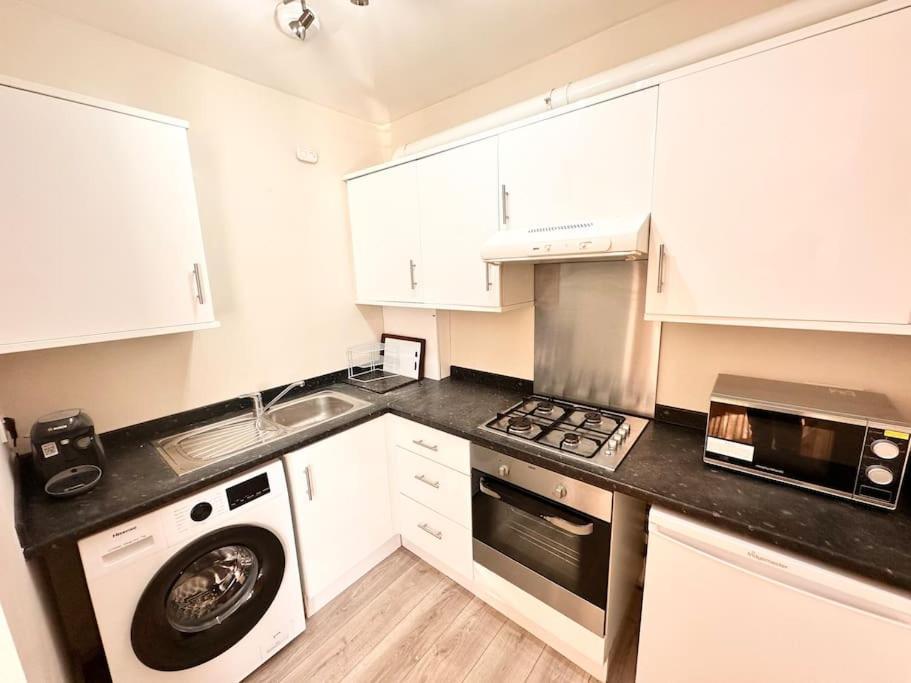 2 Bedroom Apartment In Se13 Londres Exterior foto