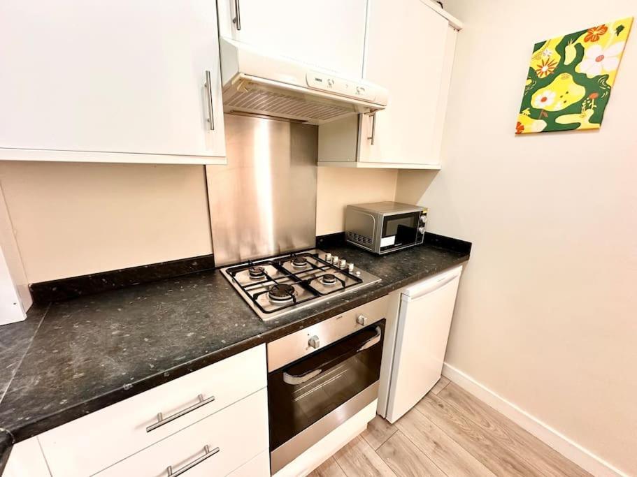 2 Bedroom Apartment In Se13 Londres Exterior foto